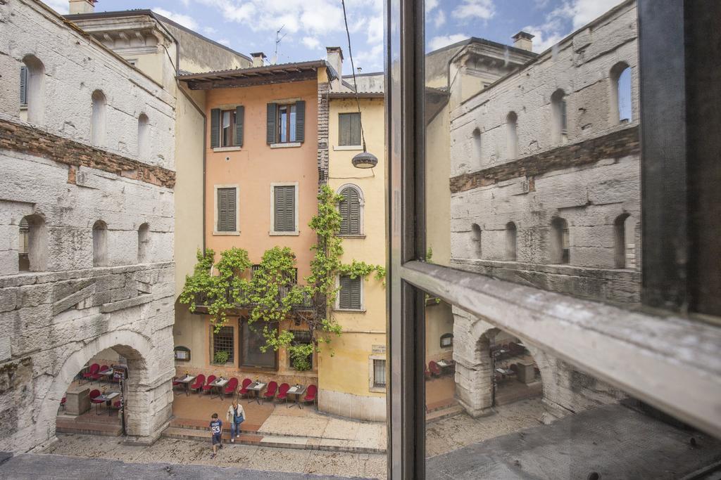 Corte Realdi Luxury Rooms Verona Szoba fotó